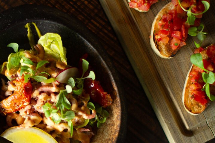 Dinner, Fingerfood, Drinks and Specials at De Kroon