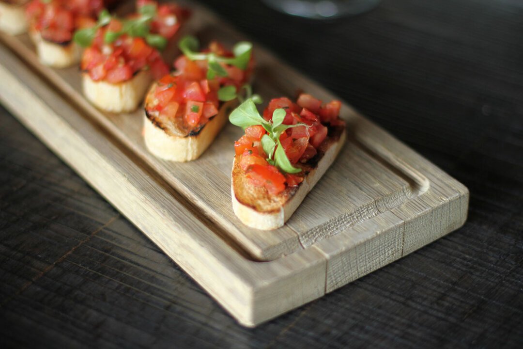 Dinner, Fingerfood, Drinks and Specials at De Kroon